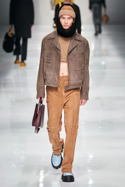 Look 21